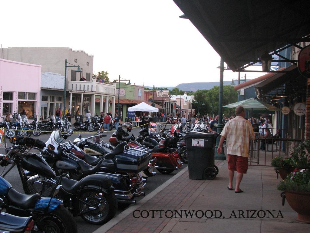 Cottonwood Hotel Buitenkant foto